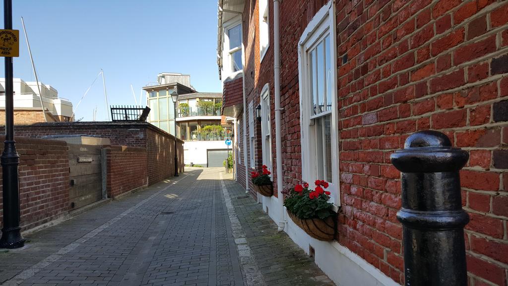 Duke Of Buckingham Hotel Portsmouth Exterior photo